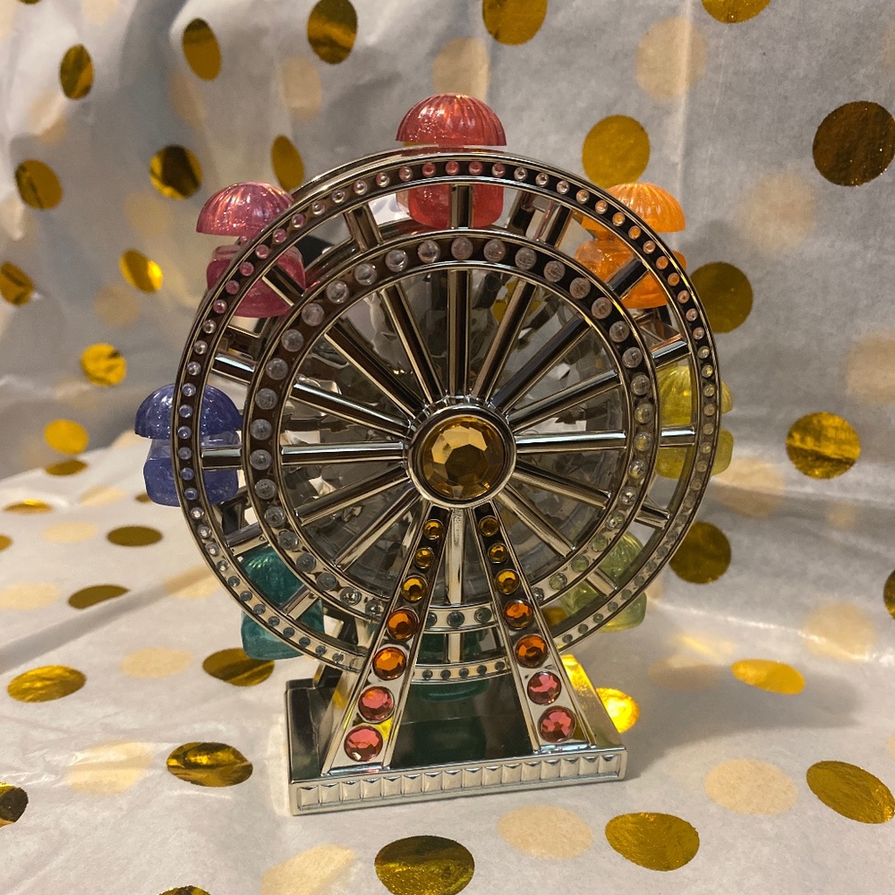 Light up, Ferris wheel 🎡 Wallflower-NWT!